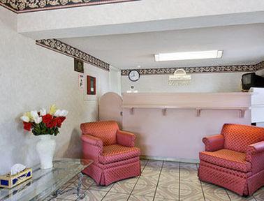 Rodeway Inn Leesburg Chain Of Lakes Інтер'єр фото
